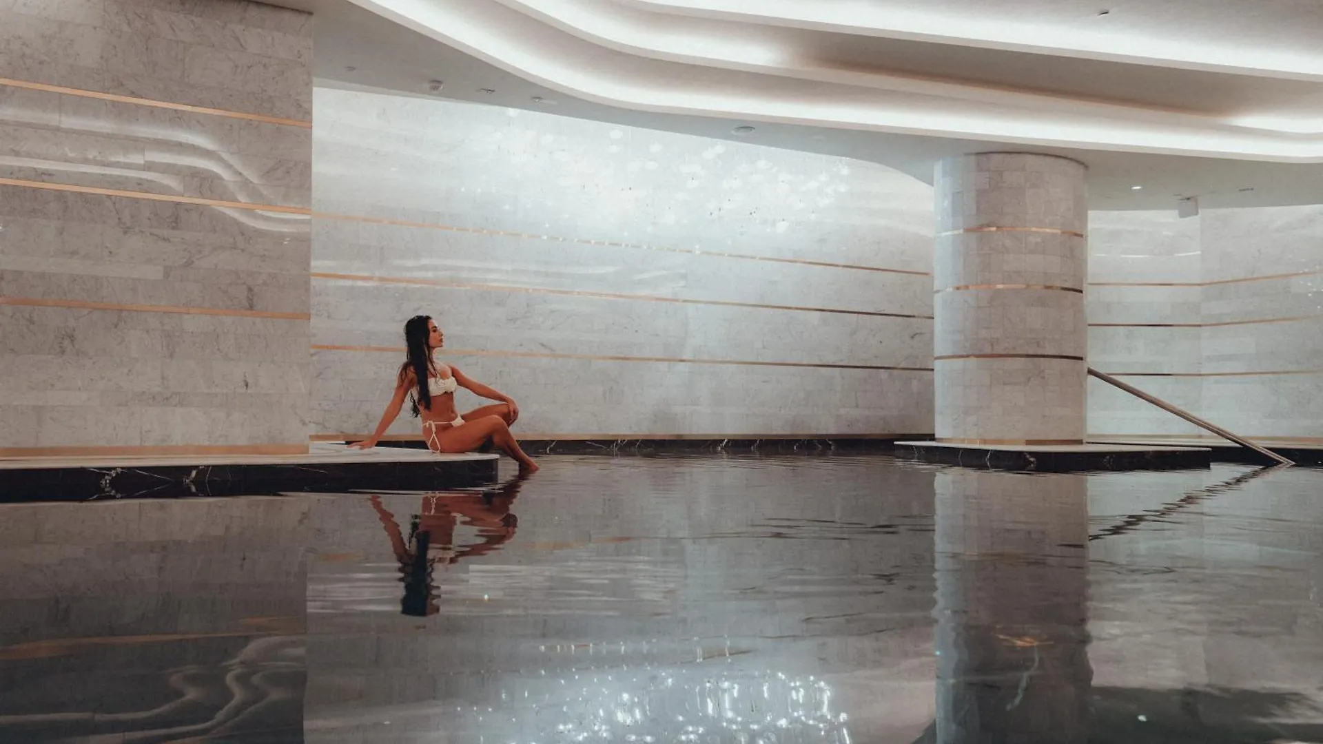 *****  Hotel Five Luxe Dubái Emiratos Árabes Unidos