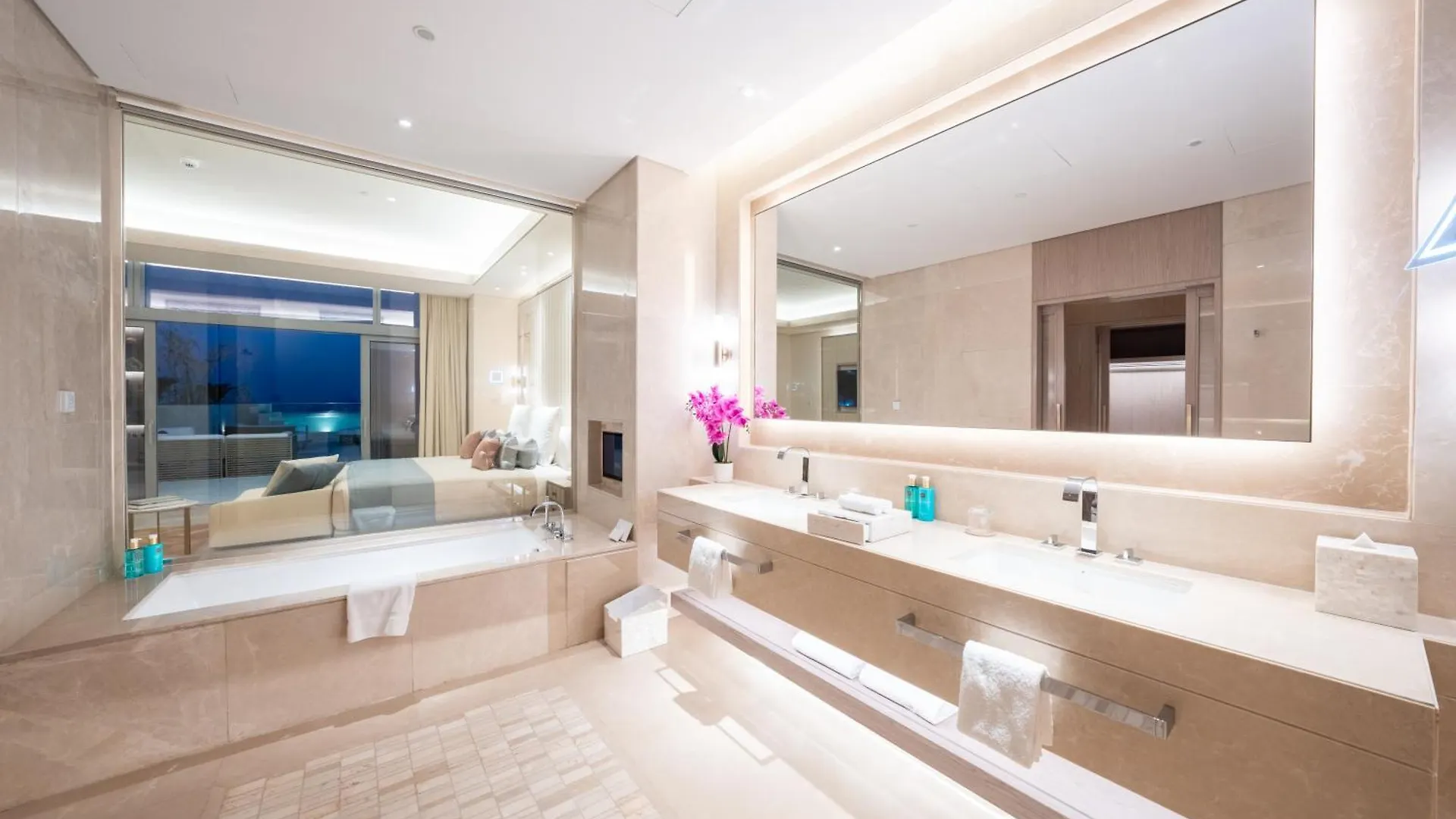 *****  Hotel Five Luxe Dubái Emiratos Árabes Unidos