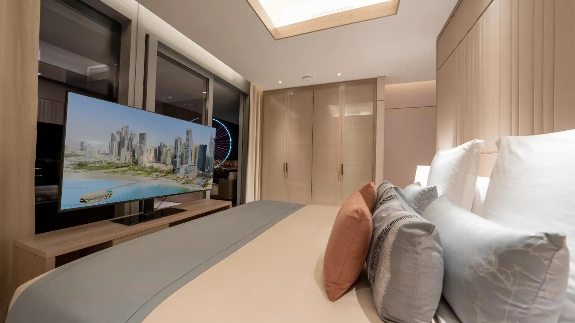 Five Luxe Hotel Dubai