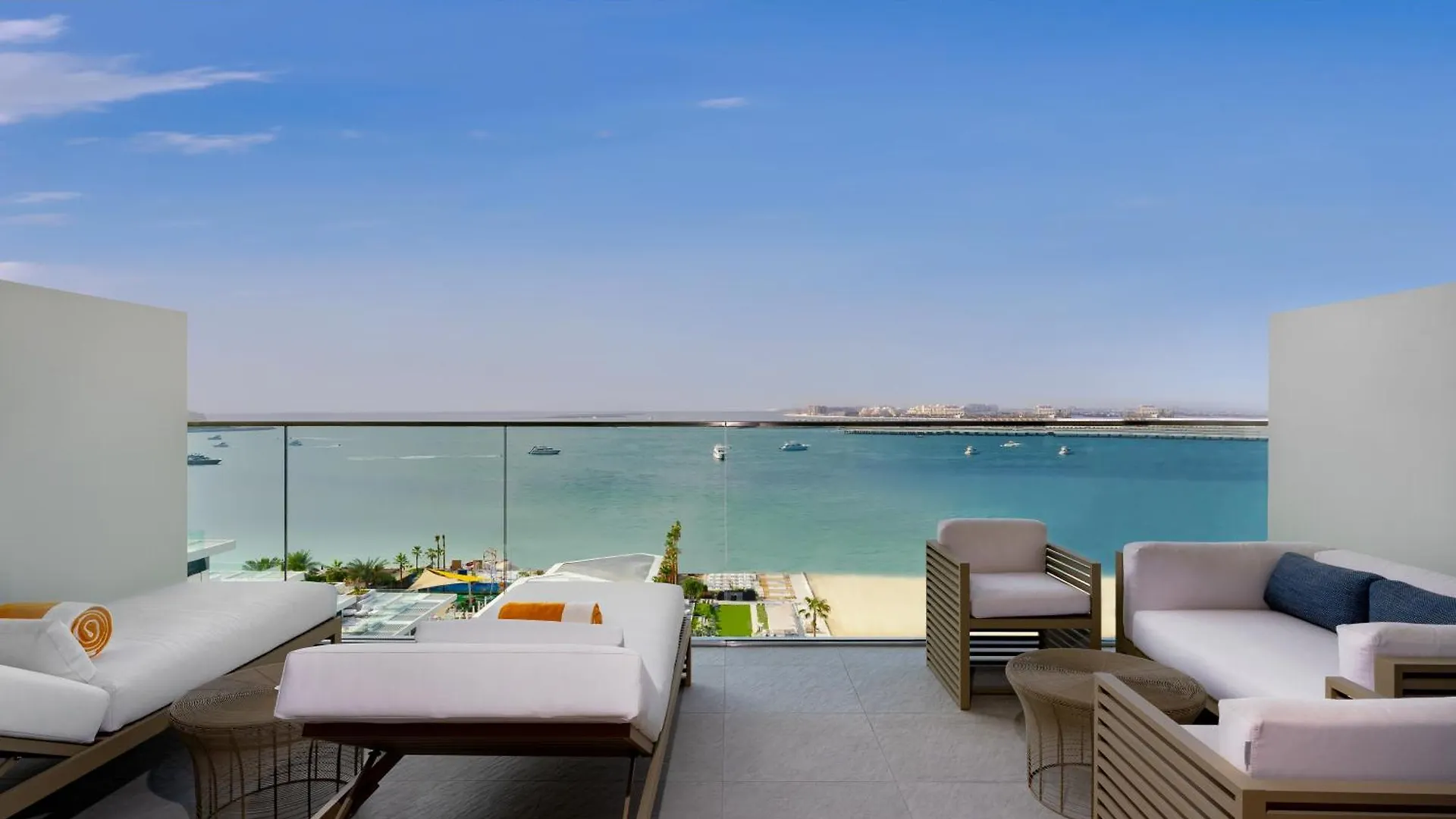 Five Luxe Hotel Dubai
