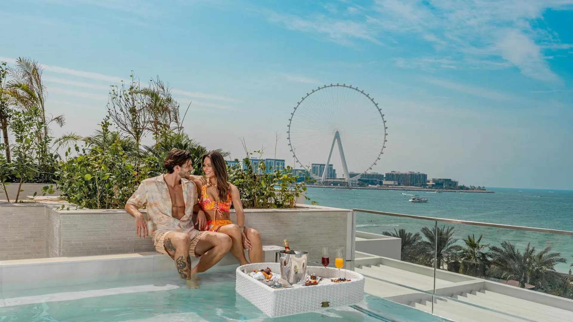 *****  Hotel Five Luxe Dubaj Spojené arabské emiráty